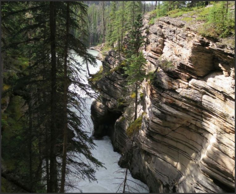 athabasca-falls-5